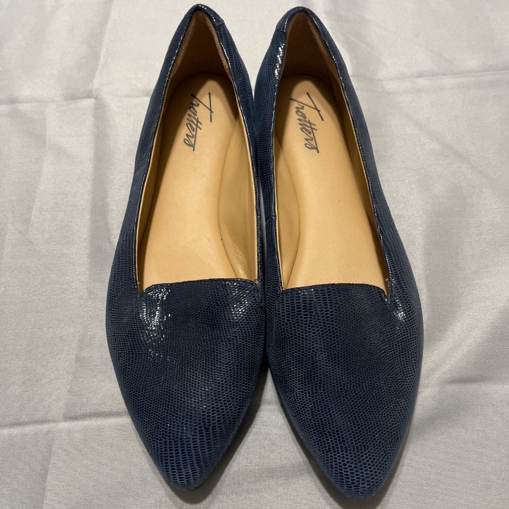 Trotters Pointed Toe‎ Loafers Womens Navy Blue Excellent Lizard Embossed Leather